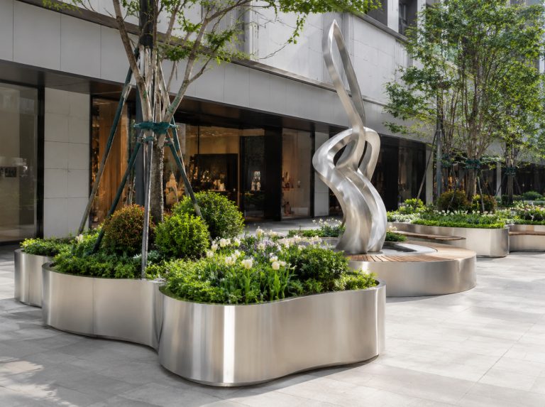 西充县不锈钢景观雕塑与金属花箱